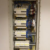 Elektrikilpi paigaldus 4 toa. korteri esikus