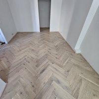 Kalasabaparketi paigaldus + põrandaliistude paigaldus