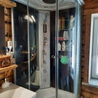 Dushikabiini puhastus